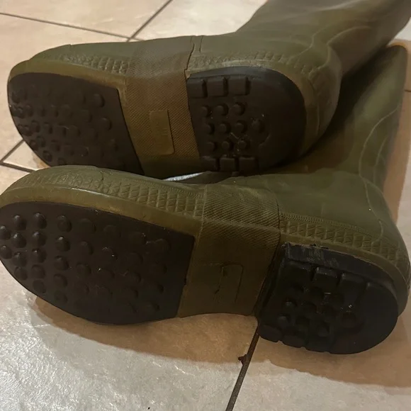 LaCrosse Olive Green Men’s Outdoor High Performance Rubber Boots - Picture 5 of 11